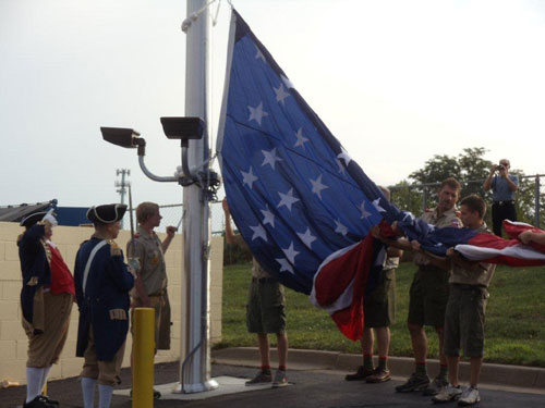 The MOSSAR Color Guard participated in a U.S. Flag raising at Perkins Family Restaurant Grand Opening on Monday, July 11, 2011, which is located at 3939 South Bolger Road in Independence, MO.  The U.S Flag is 20 feet X 30 feet and the flag pole is 70 feet in height.